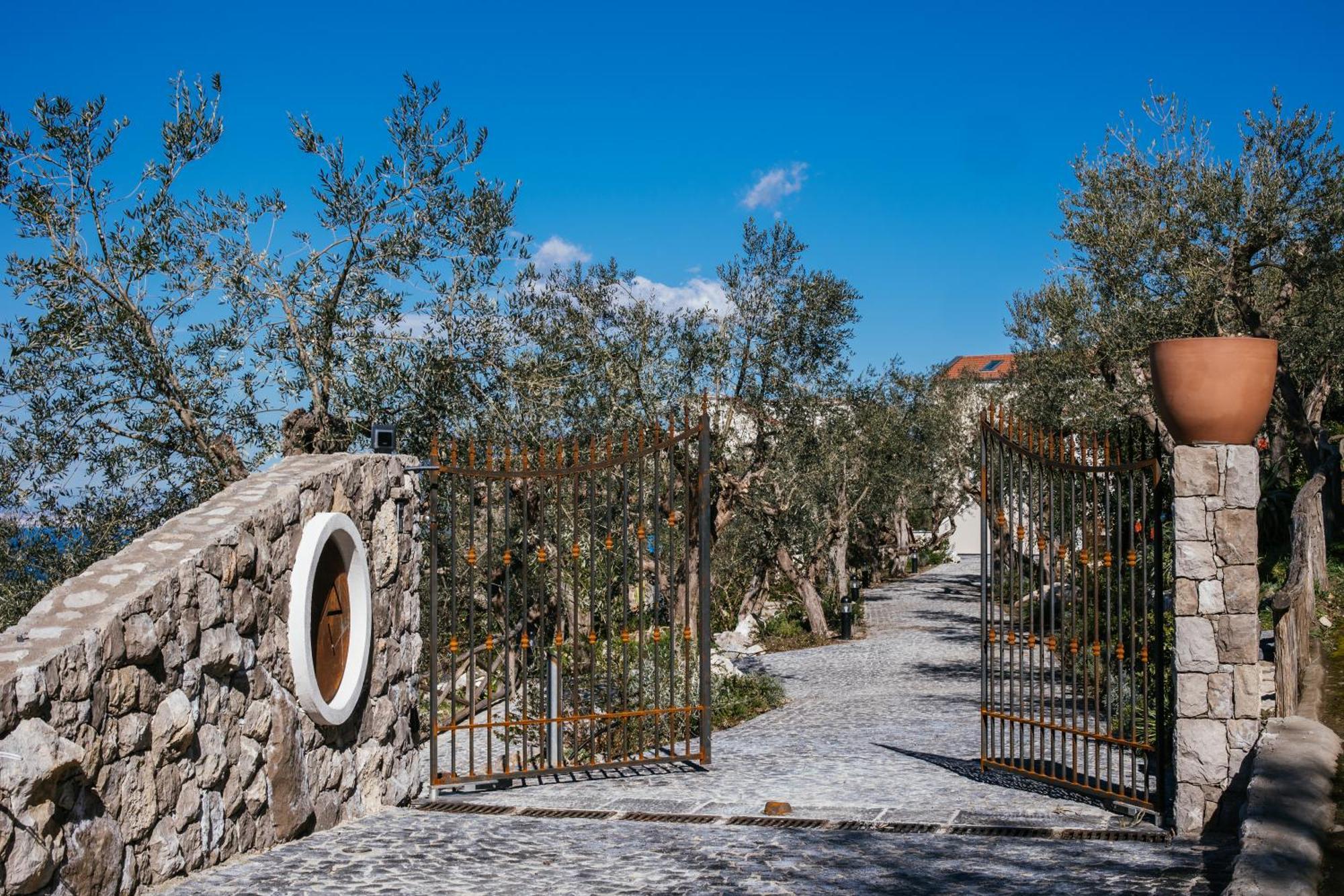 מלון מסה לוברנסה Melrose Relais מראה חיצוני תמונה